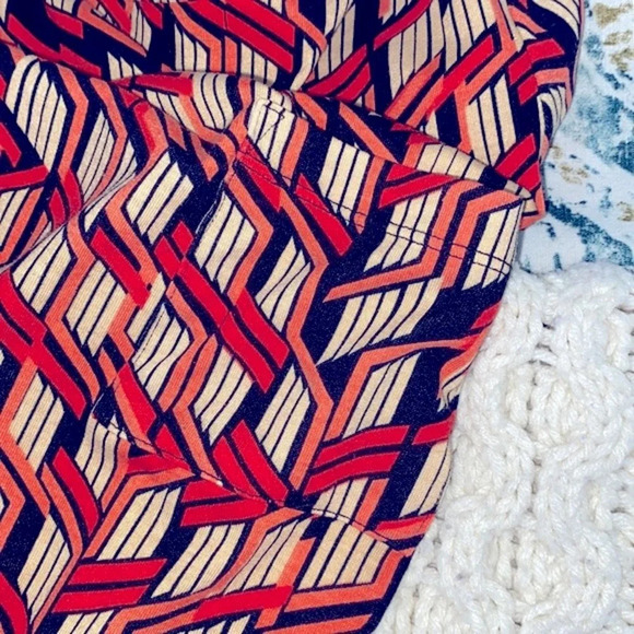 Lularoe modern print dress size xsmall - Picture 6 of 7